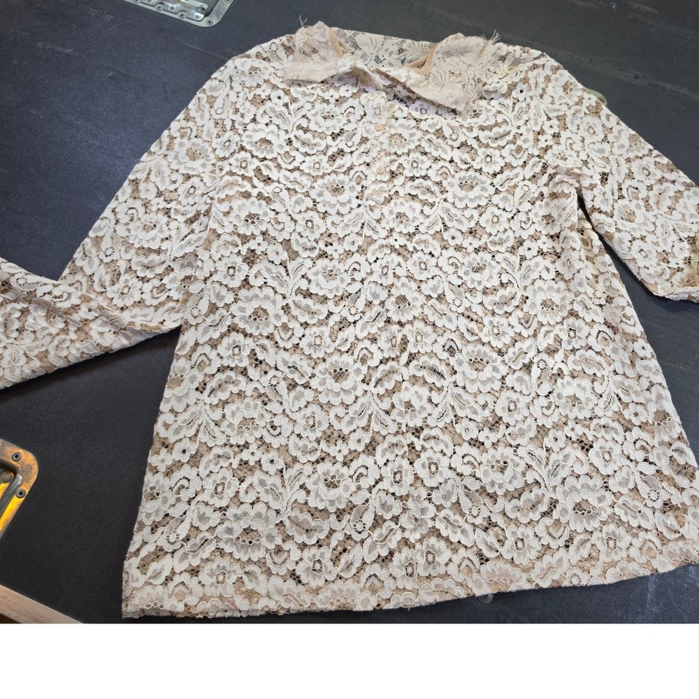 Vintage Cream Floral Lace Button Front Blouse Sheer Long Sleeve Fringed Trim